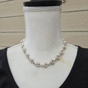 heavy silver tone wreath necklace with hook closure